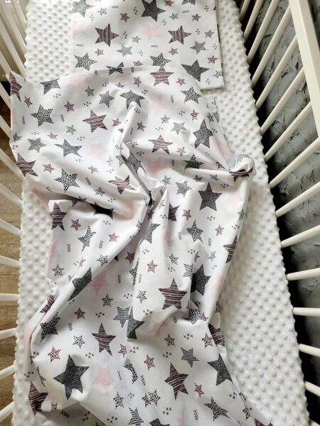 Gultas veļa - lielas pelēkas un rozā zvaigznītes