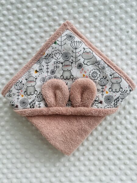 Vannas dvielītis persiku tonis ar maziem begemotiņiem